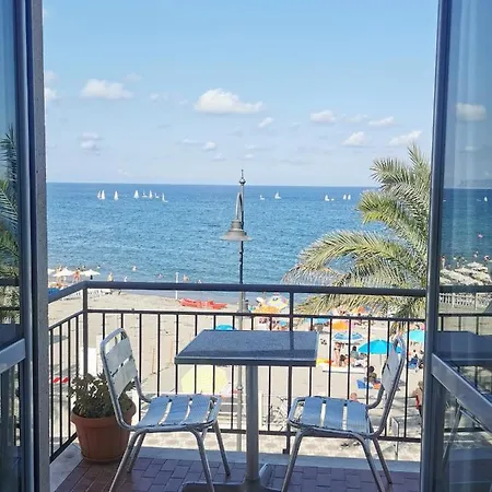Hotel Villa Rosa Albenga Esterno foto