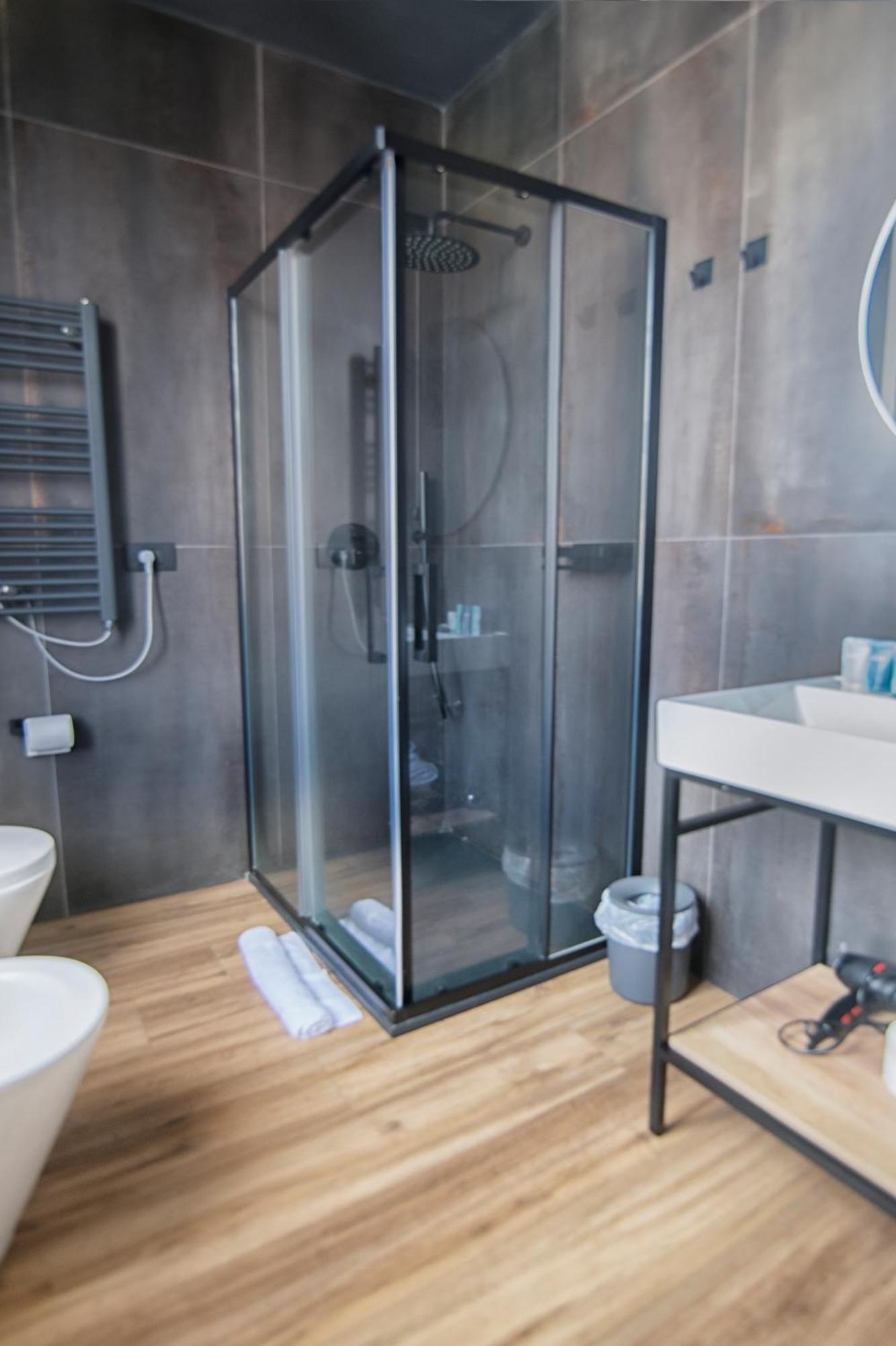 Albium Hotel 2*
