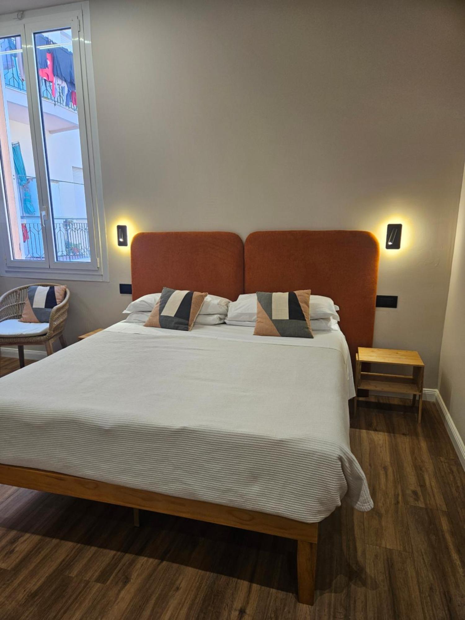 Albium Hotel 2*